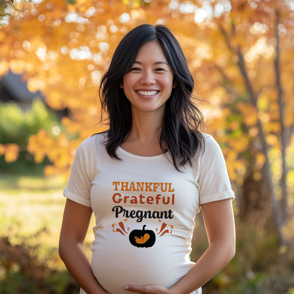 Thankful Grateful Pregnant T-Shirt - Thanksgiving Pregnancy Announcement